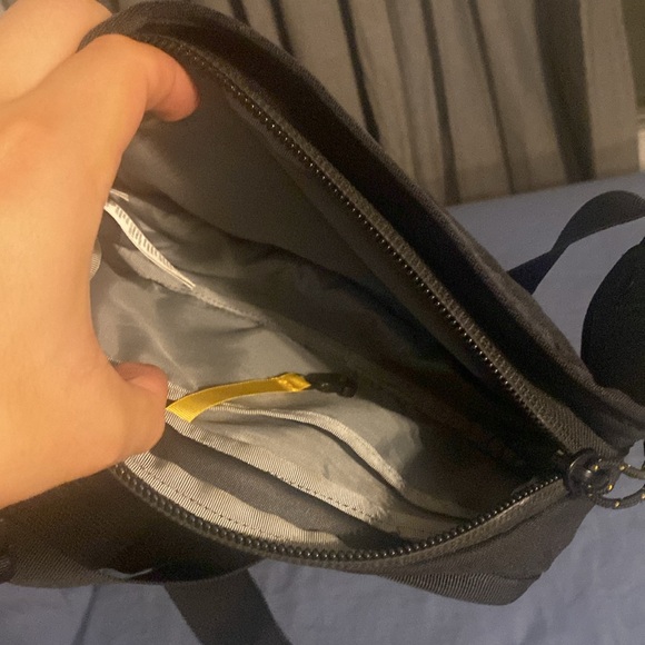 The North face crossbody bag - Picture 3 of 5